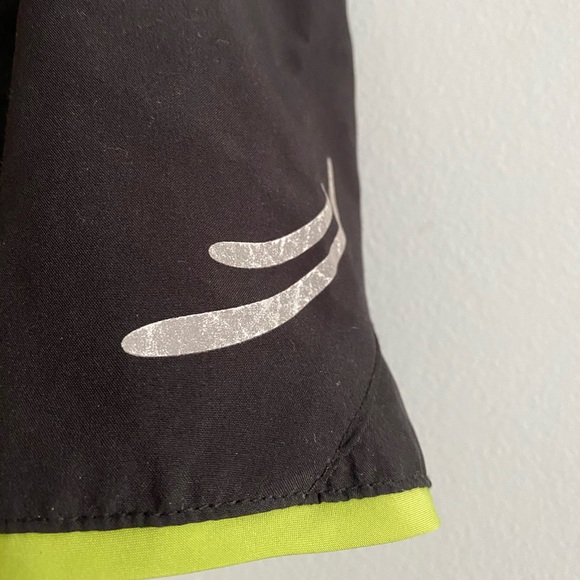 Champion Running Shorts with Inner Liner - Picture 3 of 6